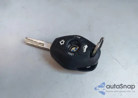 2002 BMW 325Xi из США, поврежденный, VIN WBAEU33442PF68322